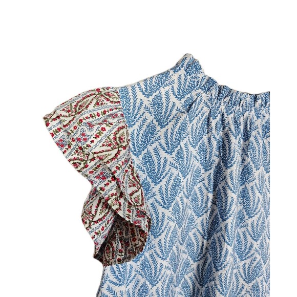 Anthropologie THML M Abstract Flutter Dainty Floral Sleeve Top Blouse Preppy - Picture 2 of 8